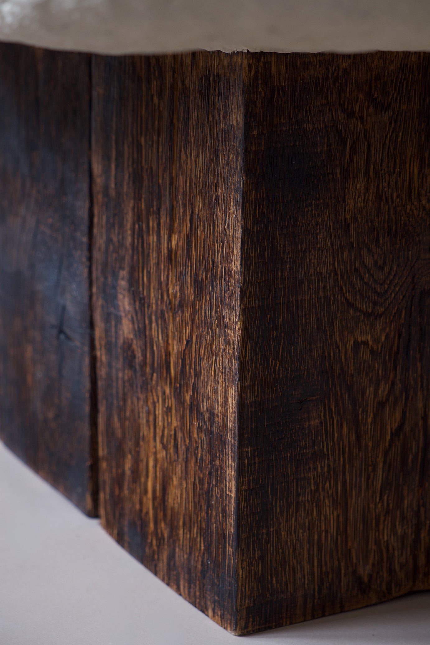 Oak & Wood Floor Lamps: Natural Warmth in Sculptural Design