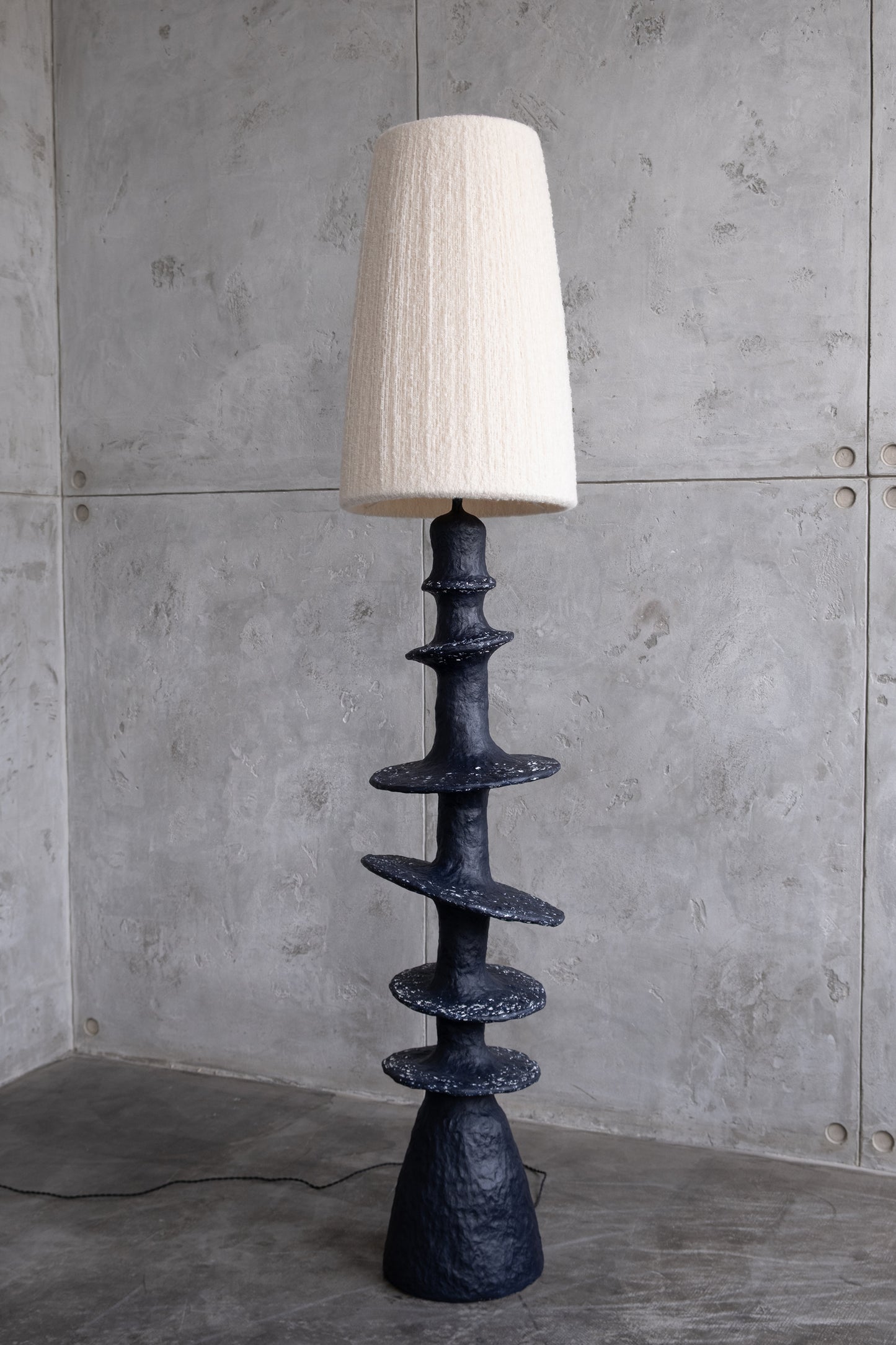 Orbita Sculptural Floor Lamp