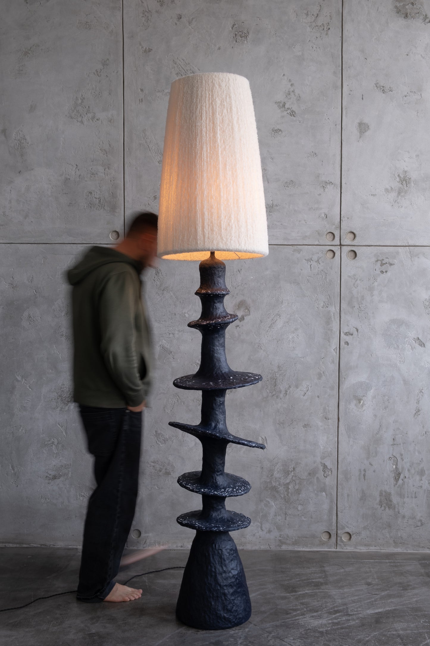 Orbita Sculptural Floor Lamp