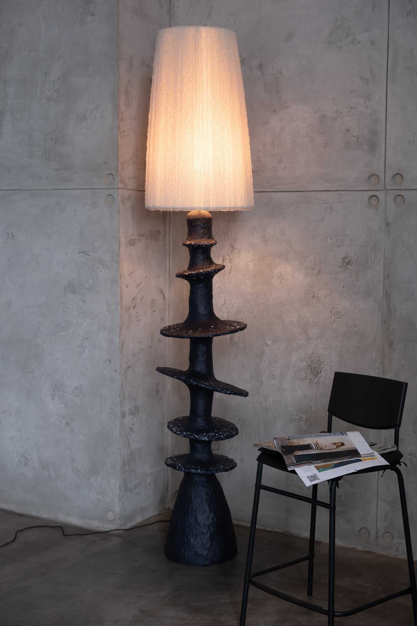 Orbita Sculptural Floor Lamp