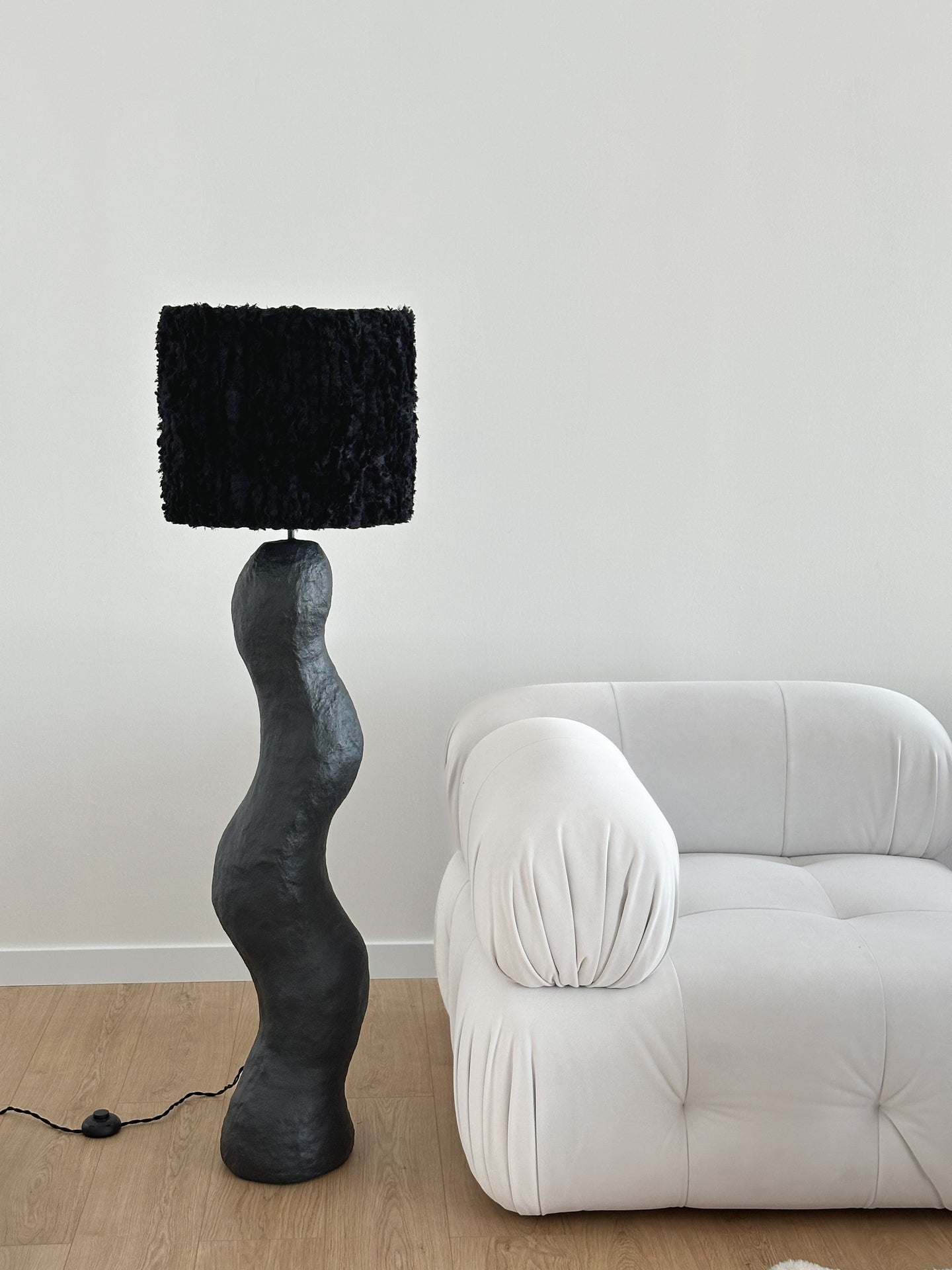 Shadow Fringe Floor Lamp