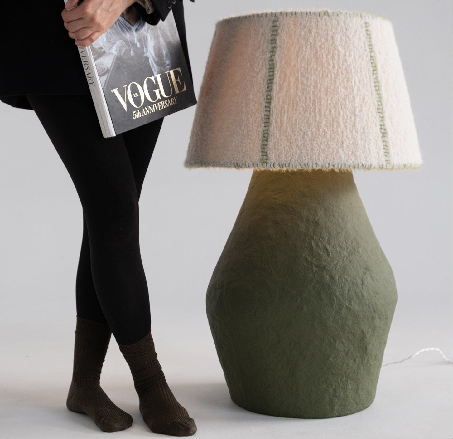 Minimalist and Contemporary Floor Lamps: Sculptural Simplicity