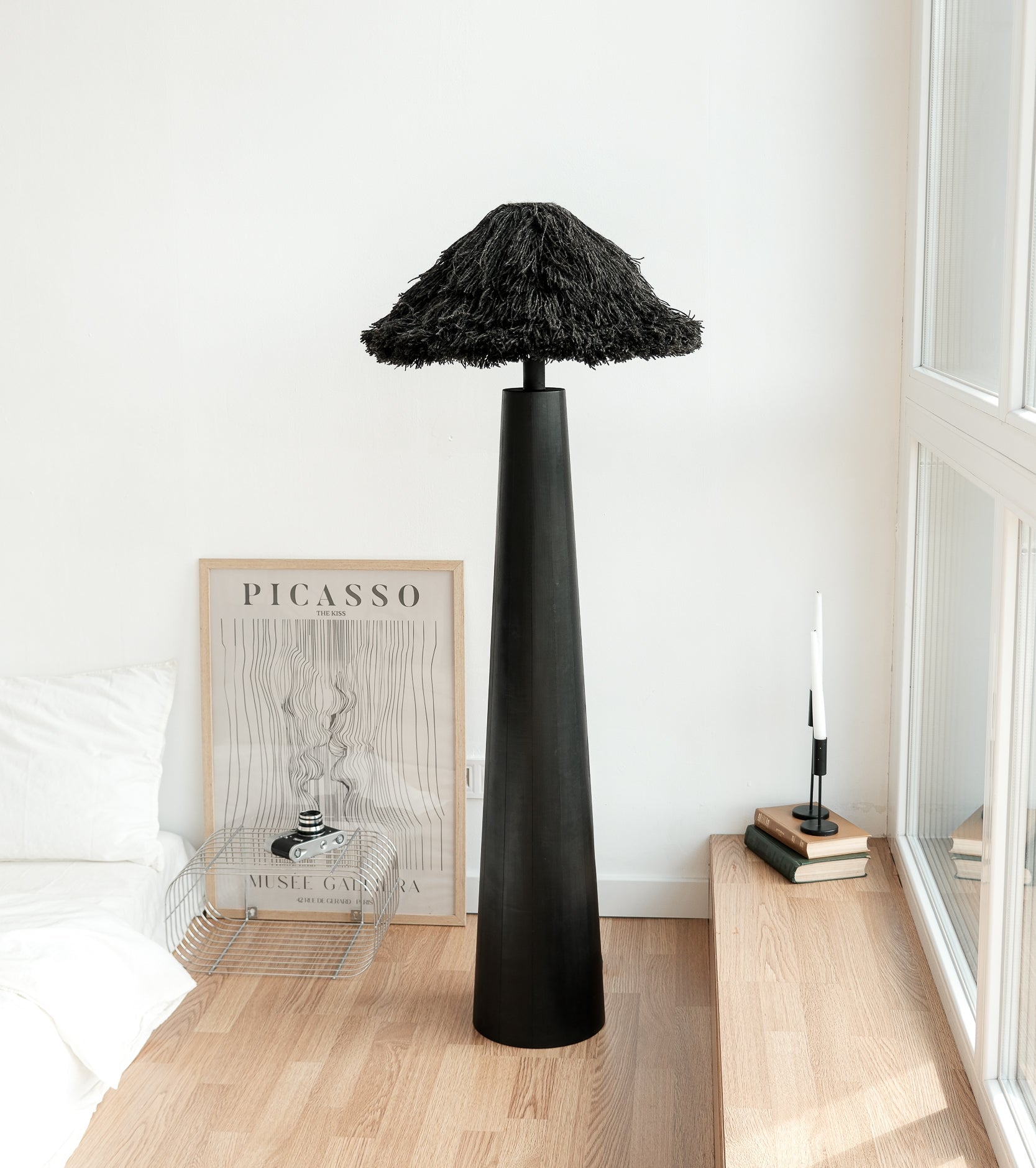 Sazha Black sculptural lighting by PletoStudio