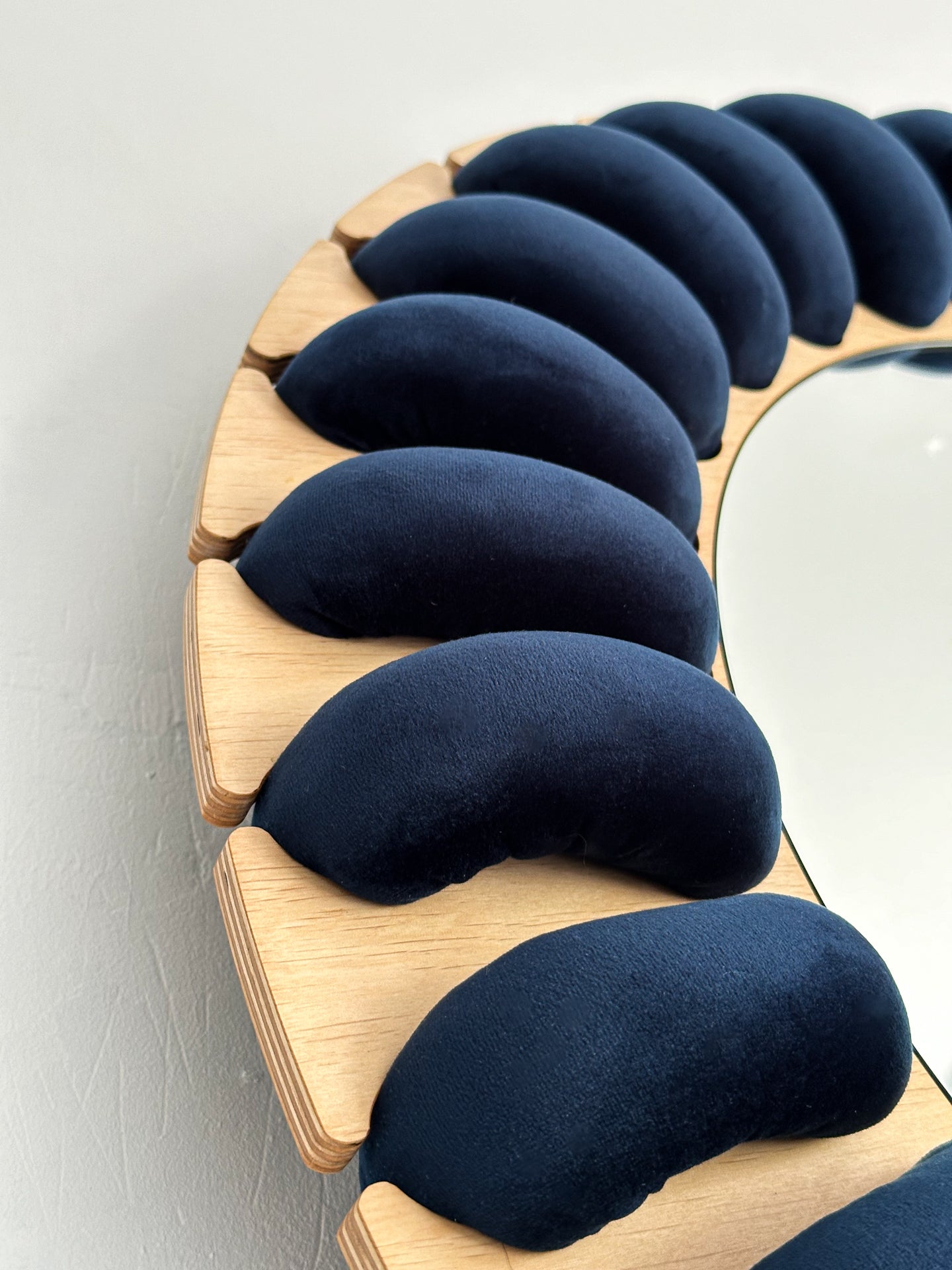 Sunny 2216 sculptural lighting by PletoStudio