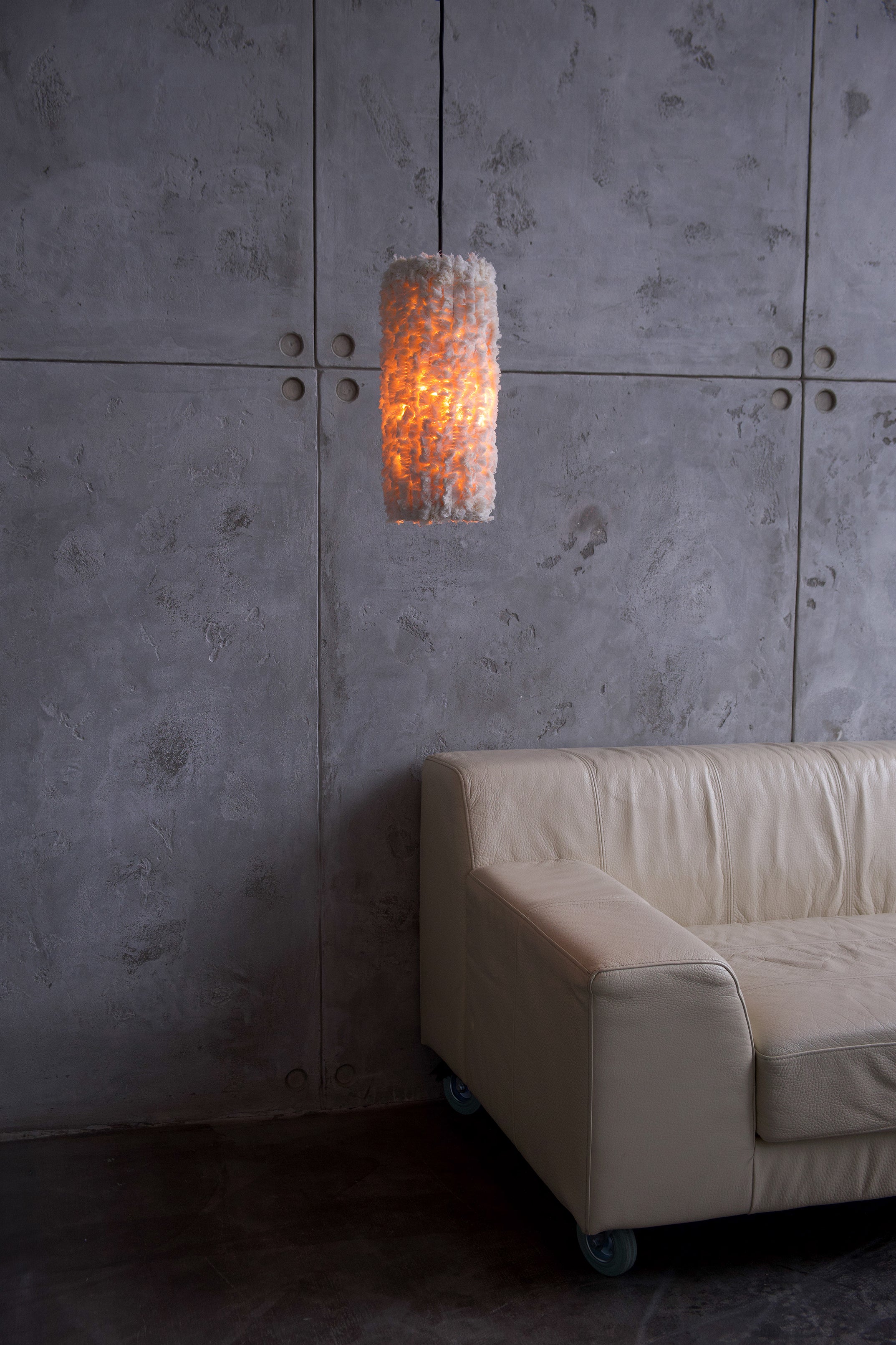 Floccus S sculptural lighting by PletoStudio